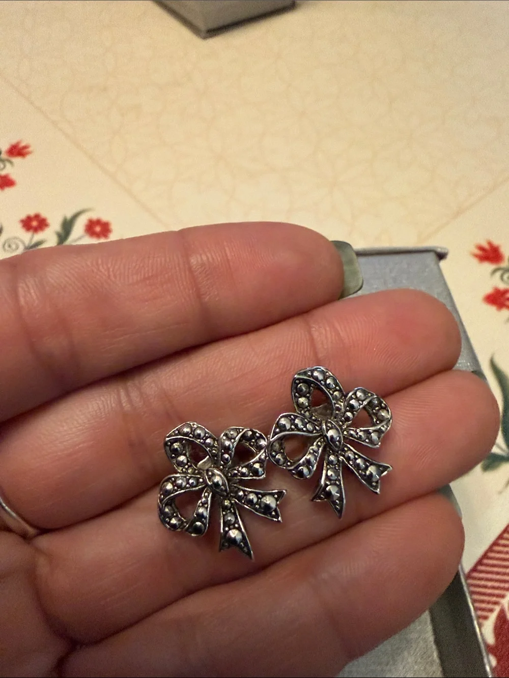 Bow Marcasite Stud Earrings in Silver Tone - Women Jewelry